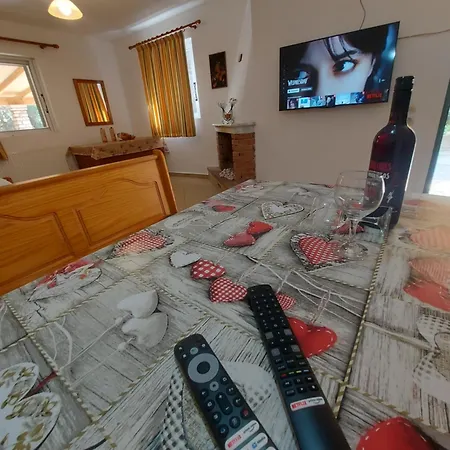 Apartment Tanjas Close To The *